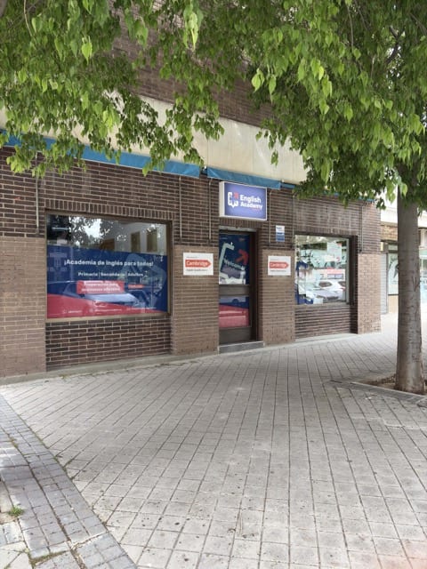 Fachada exterior Impulse English Academy La Vaguada Madrid