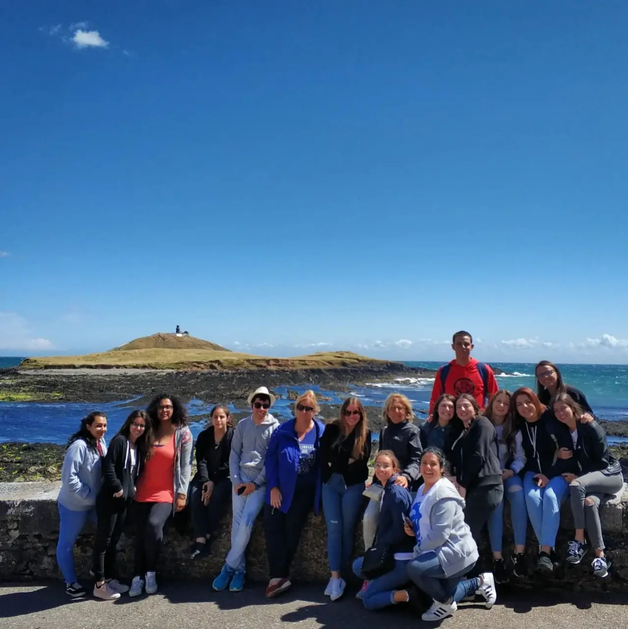 Convivencia durante el viaje a Irlanda Alumnos de Impulse English conviviendo durante el viaje a Irlanda